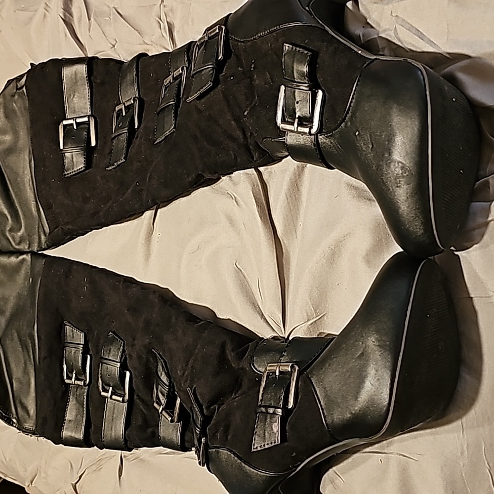 WOMEN'S OVER THE KNEE PLATFORM BOOTS